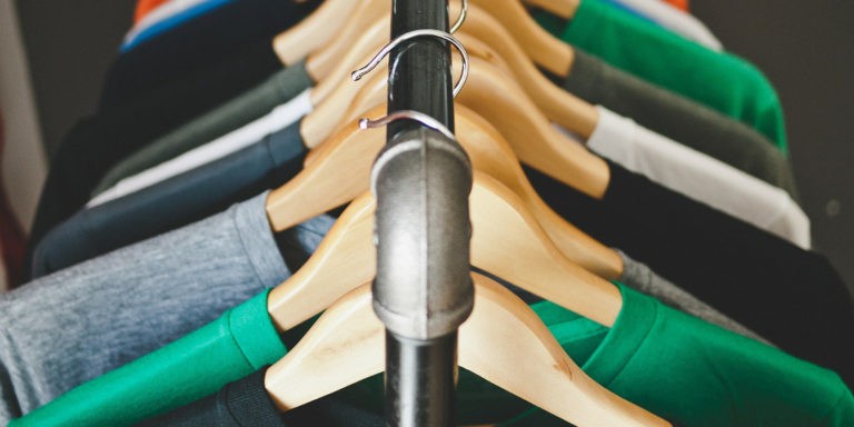 jak sprzedawać koszulki